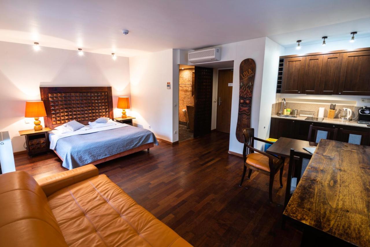 Apartamenty Lola シクラルスカ・ポレンバ エクステリア 写真