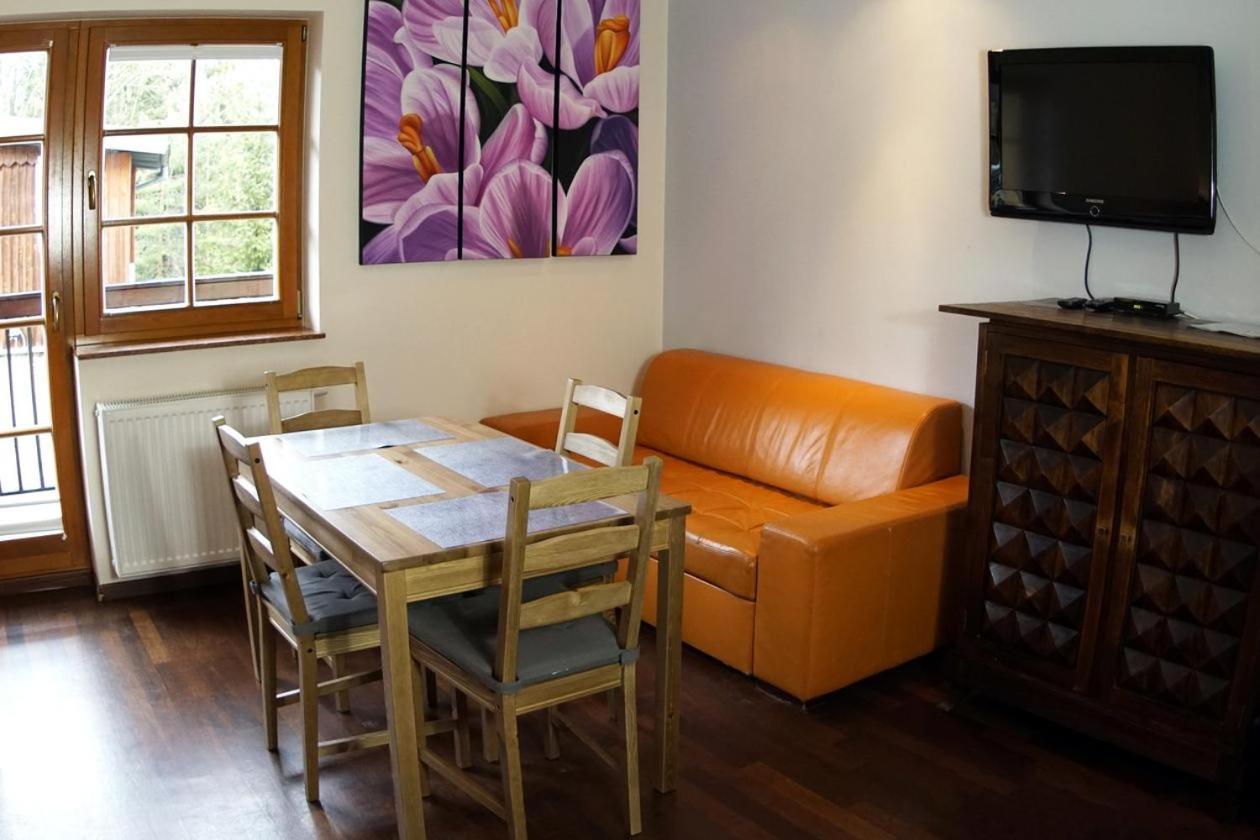 Apartamenty Lola シクラルスカ・ポレンバ エクステリア 写真