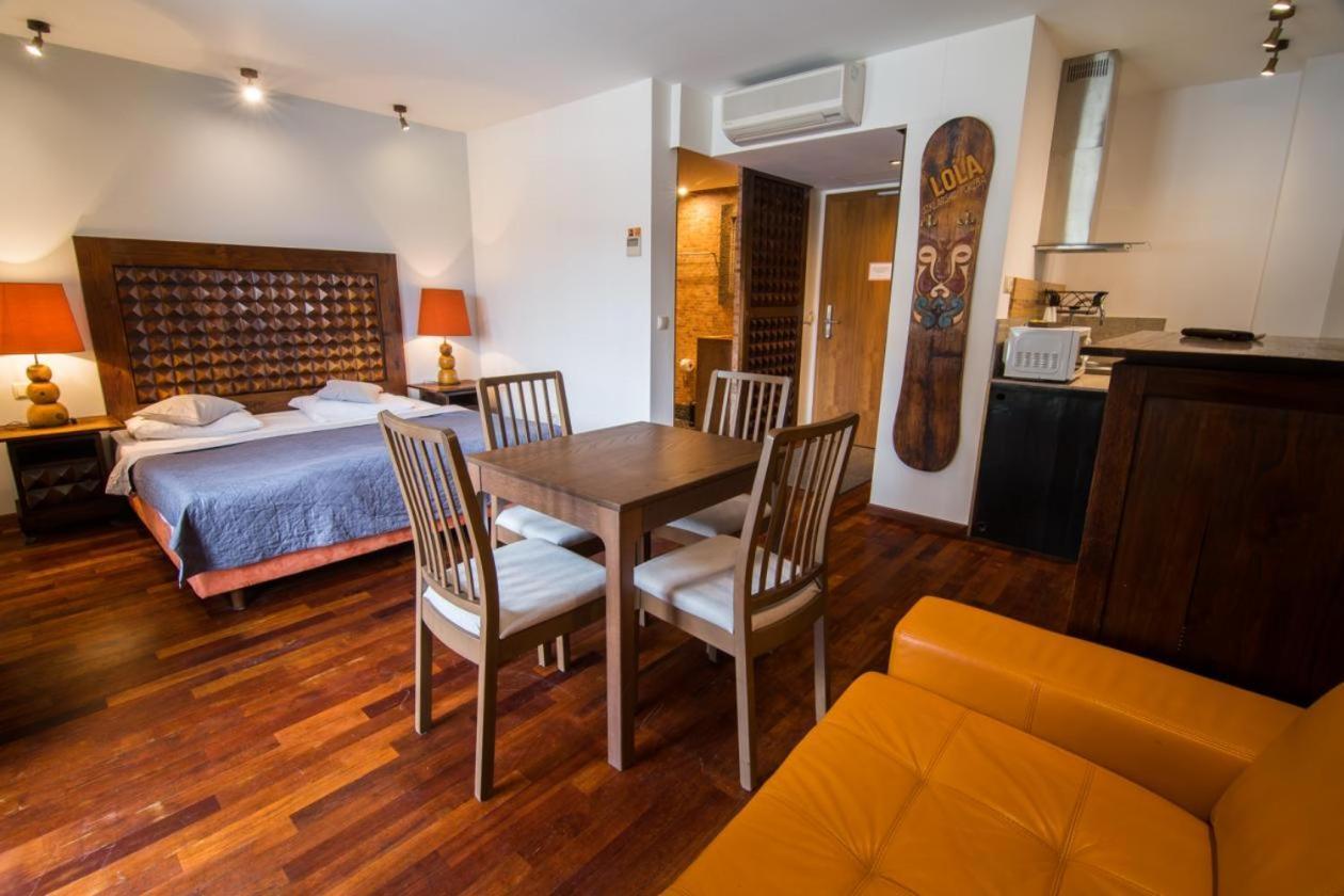 Apartamenty Lola シクラルスカ・ポレンバ エクステリア 写真