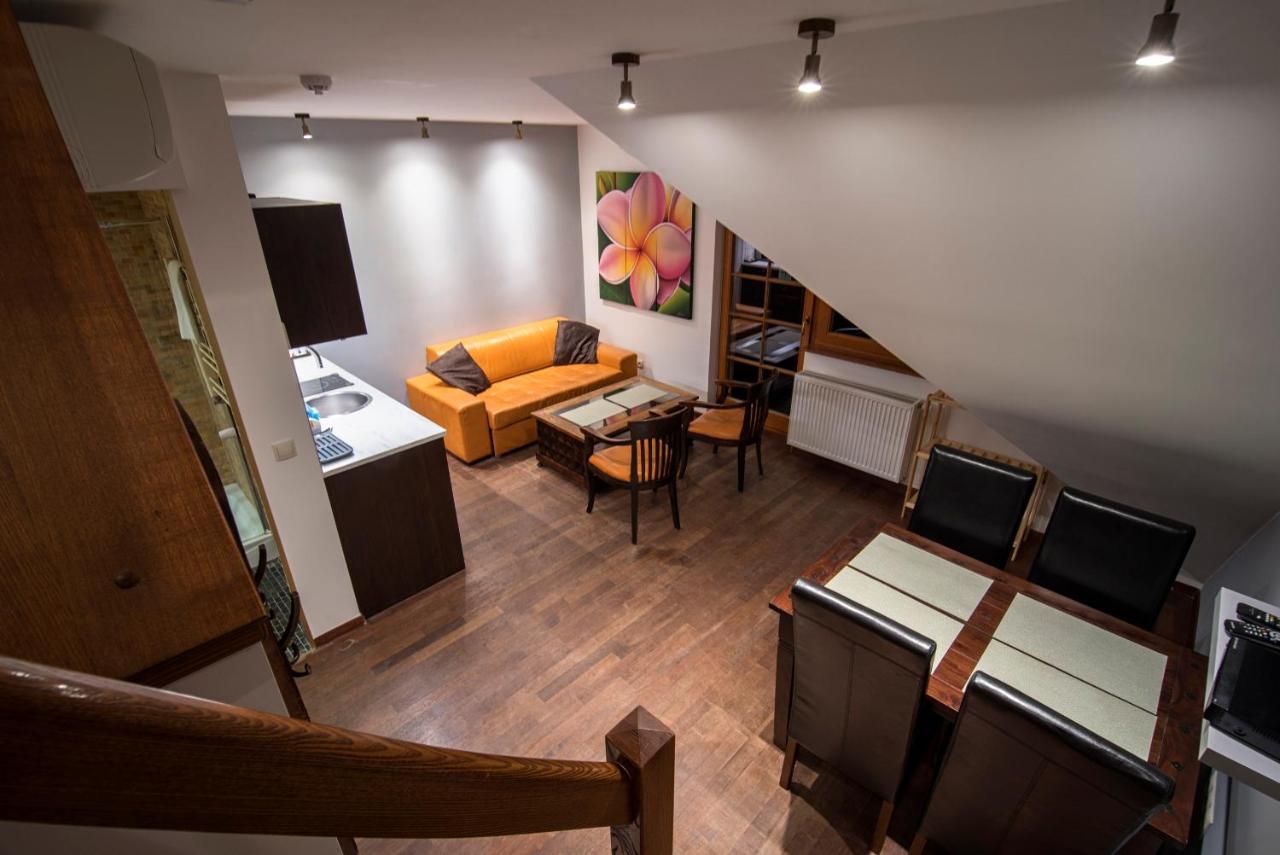 Apartamenty Lola シクラルスカ・ポレンバ エクステリア 写真