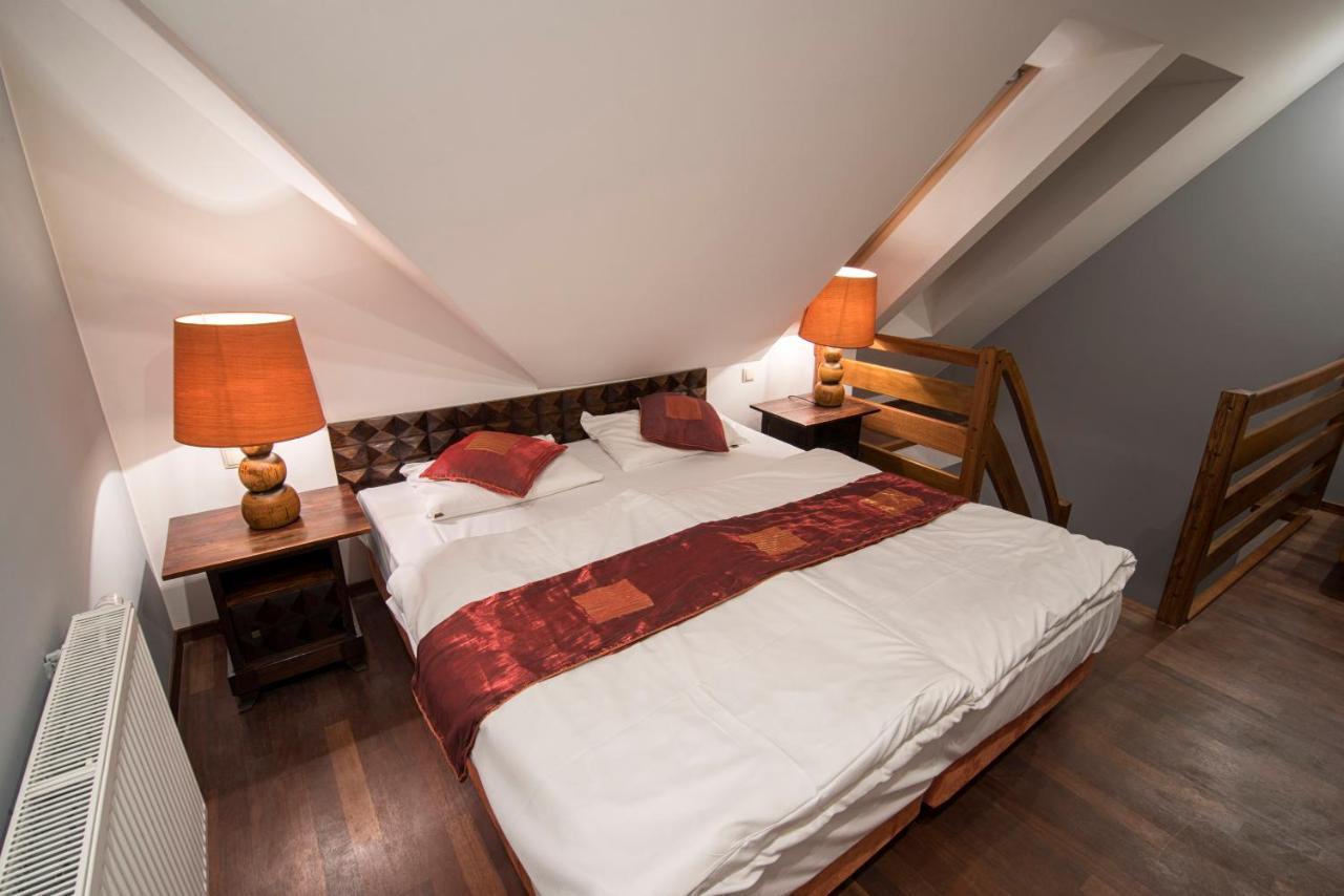 Apartamenty Lola シクラルスカ・ポレンバ エクステリア 写真