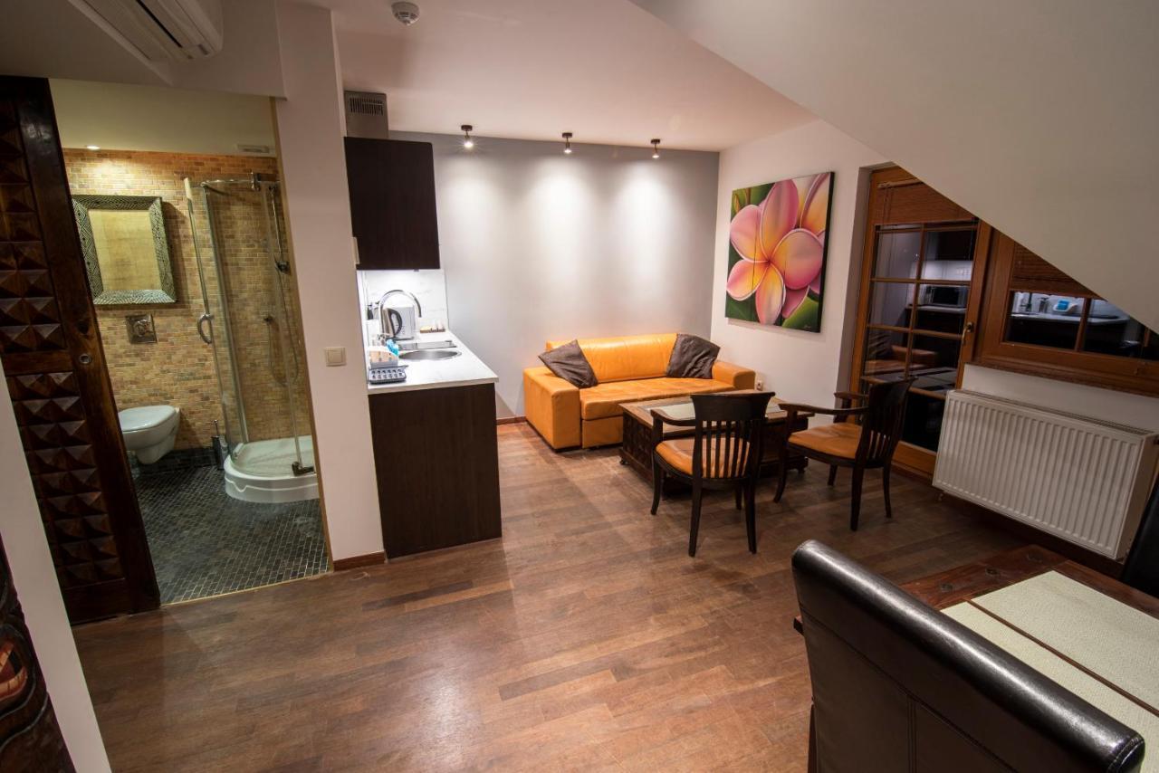 Apartamenty Lola シクラルスカ・ポレンバ エクステリア 写真